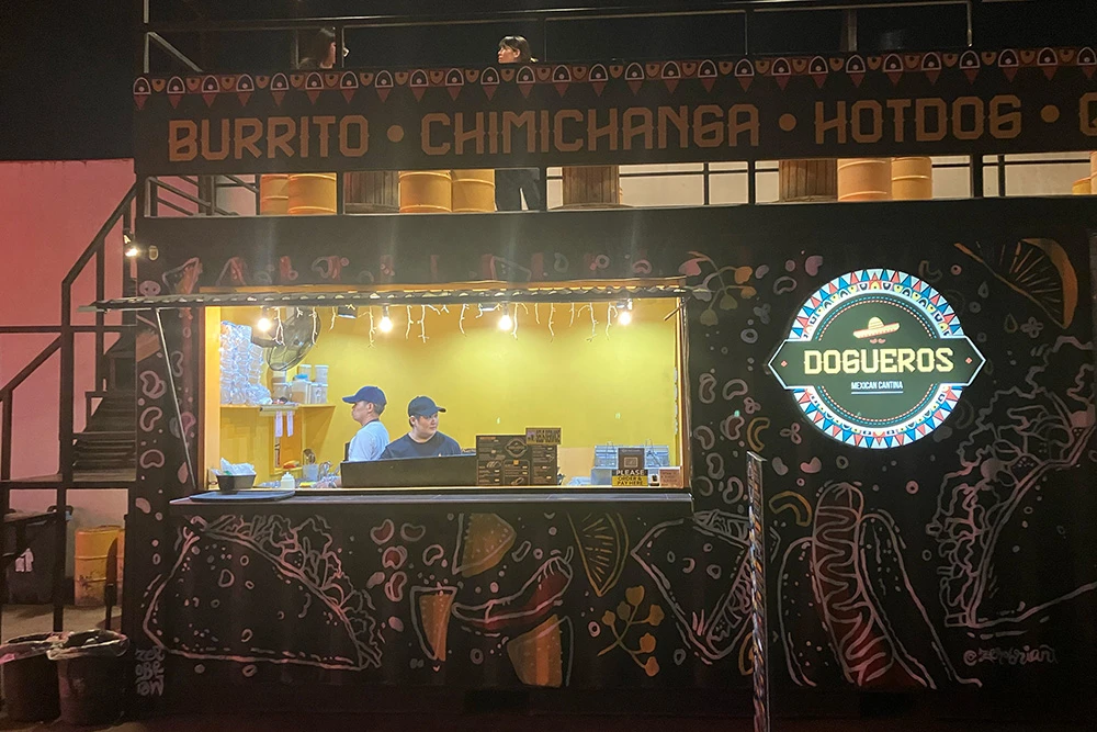 Dogueros Mexican Cantina